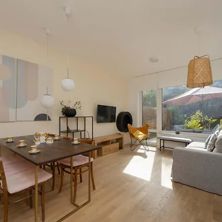 Дом отдыха Warsaw Piaseczno House With Garden By Renters Хылички